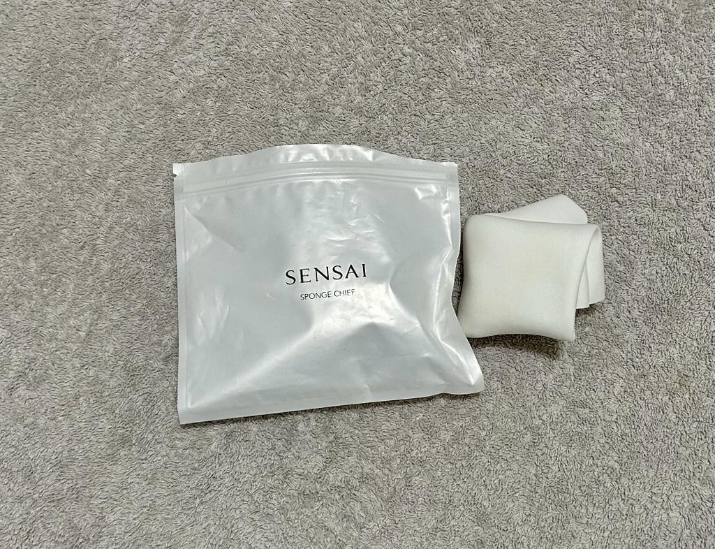 Sensai SILKY PURIFYING SPONGE CHIEF
cult beauty
vegan, cruelty-free skincare routine
Accessories