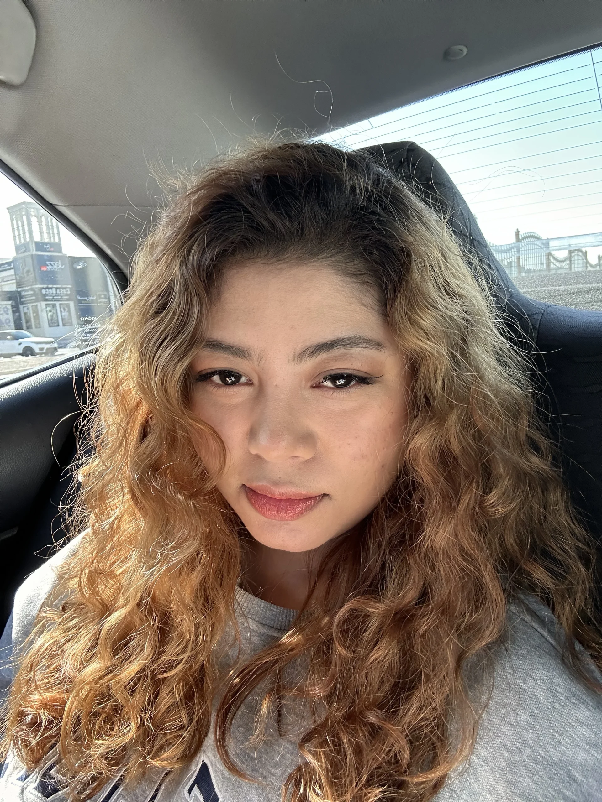 cycles through colours and cuts